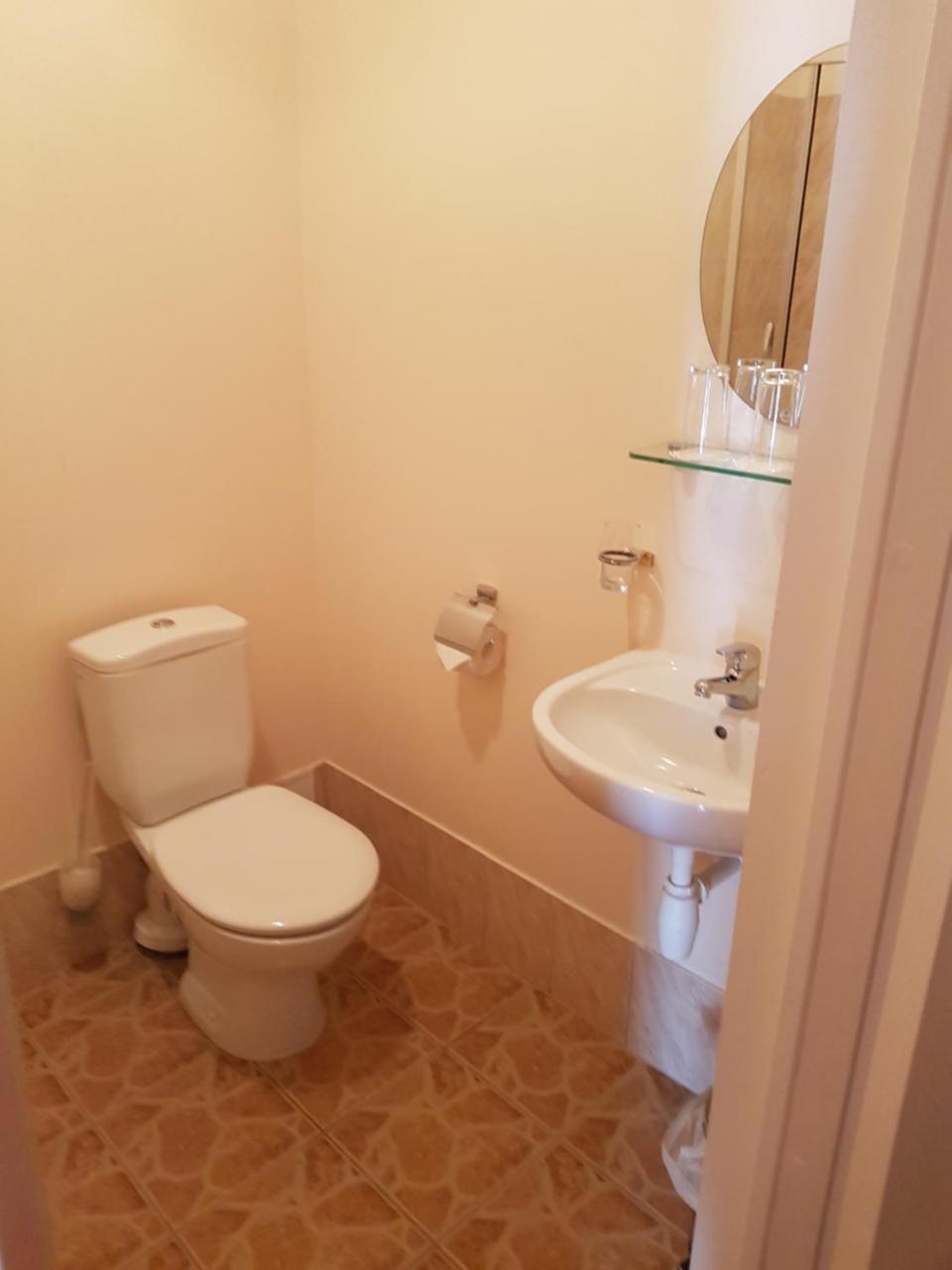 Hotel Aitinlauvas à Tīreļi Extérieur photo