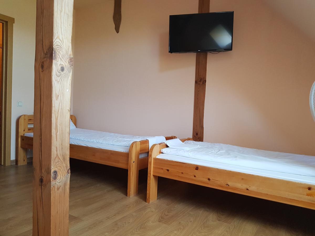 Hotel Aitinlauvas à Tīreļi Extérieur photo