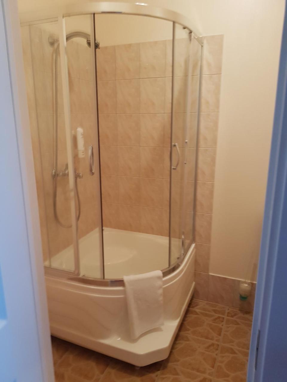 Hotel Aitinlauvas à Tīreļi Extérieur photo